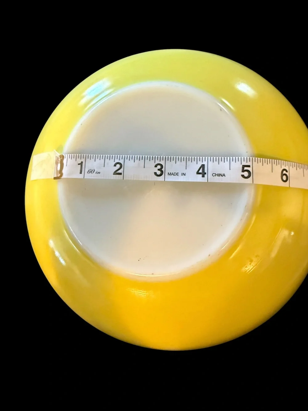 Pyrex 4 Qt #404 Bright Yellow Ceramic Mixing or Serving Bowl